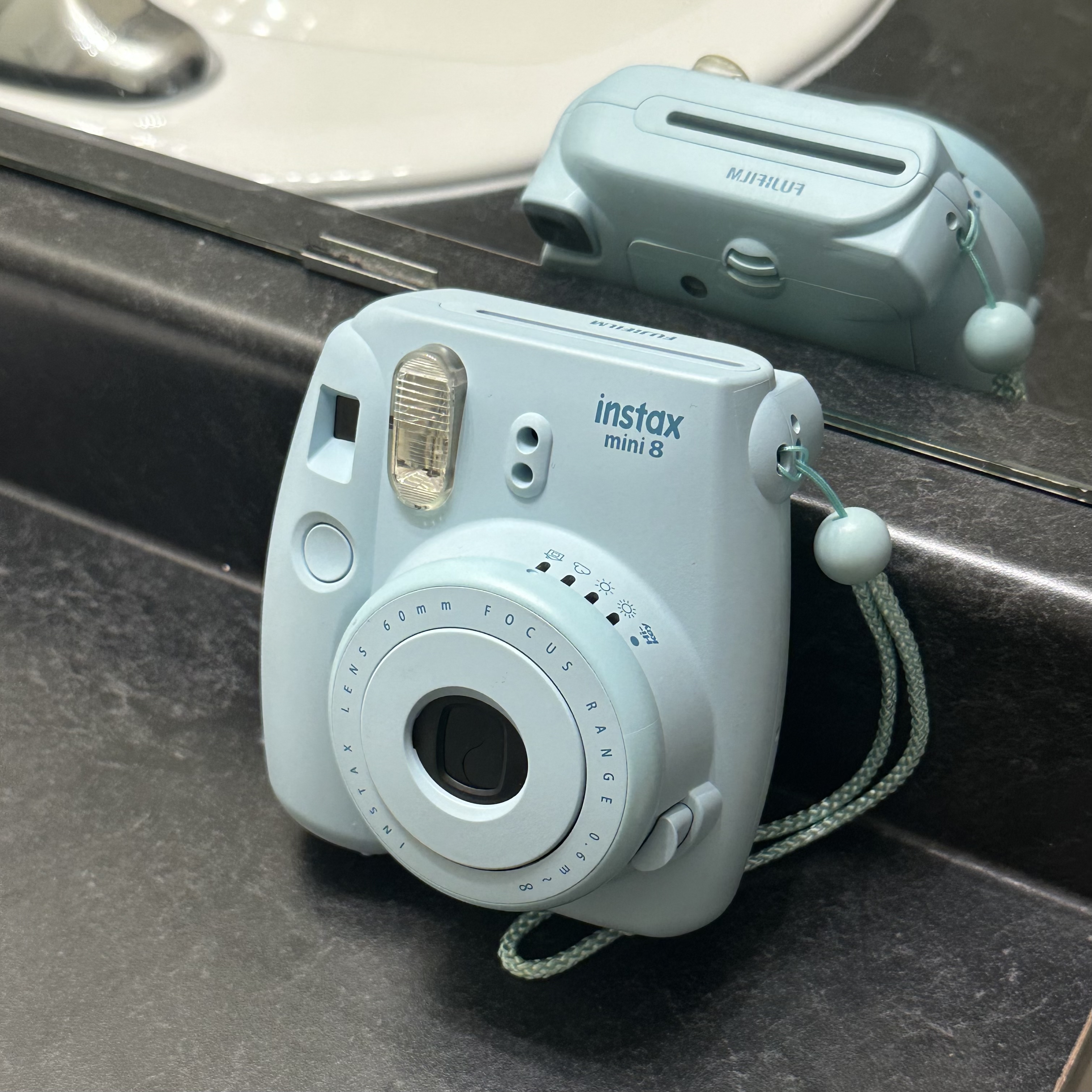 sound of an instax camera being extended <br><audio controls src='audio/instax.m4a'></audio>